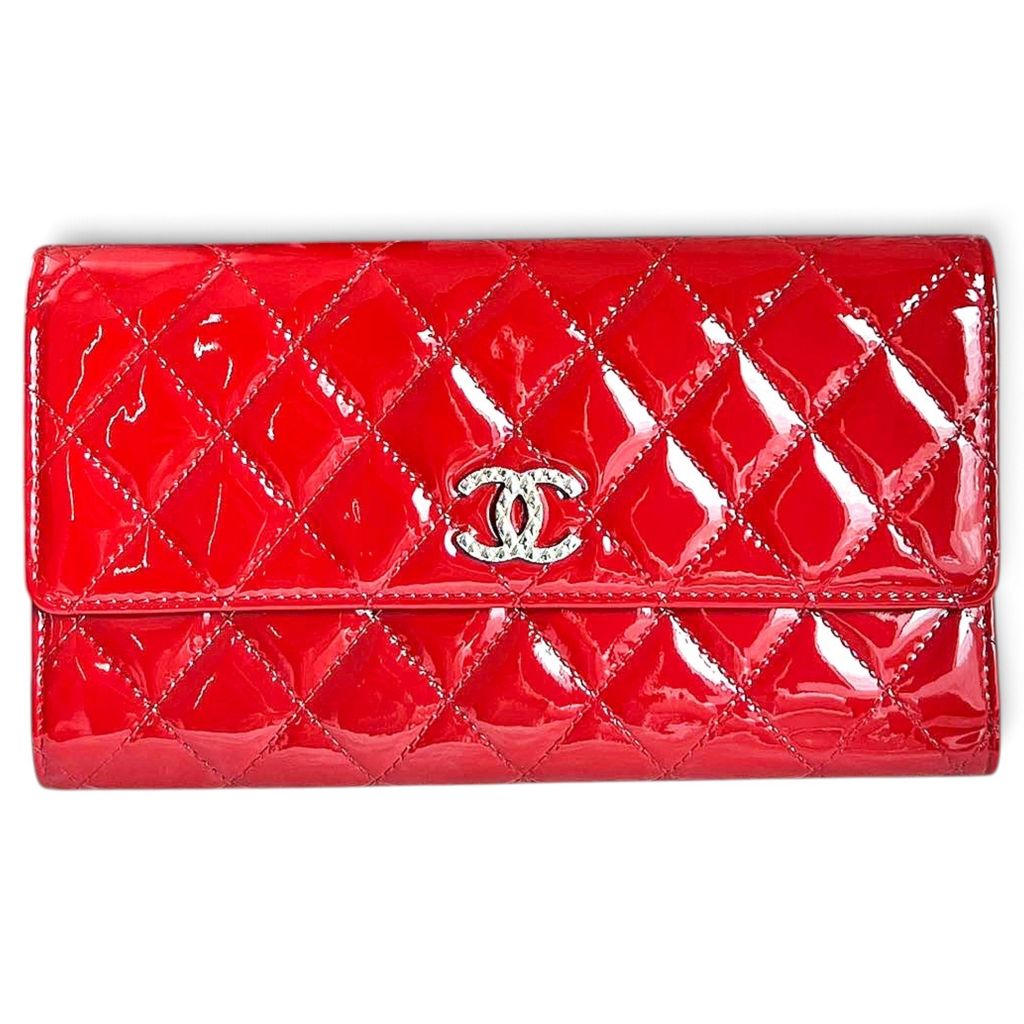 Patent leather clutch bag