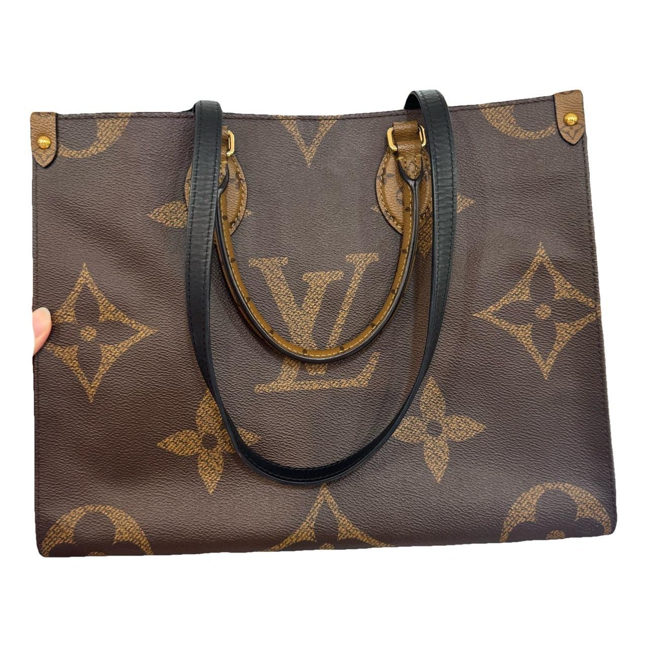 Onthego leather tote