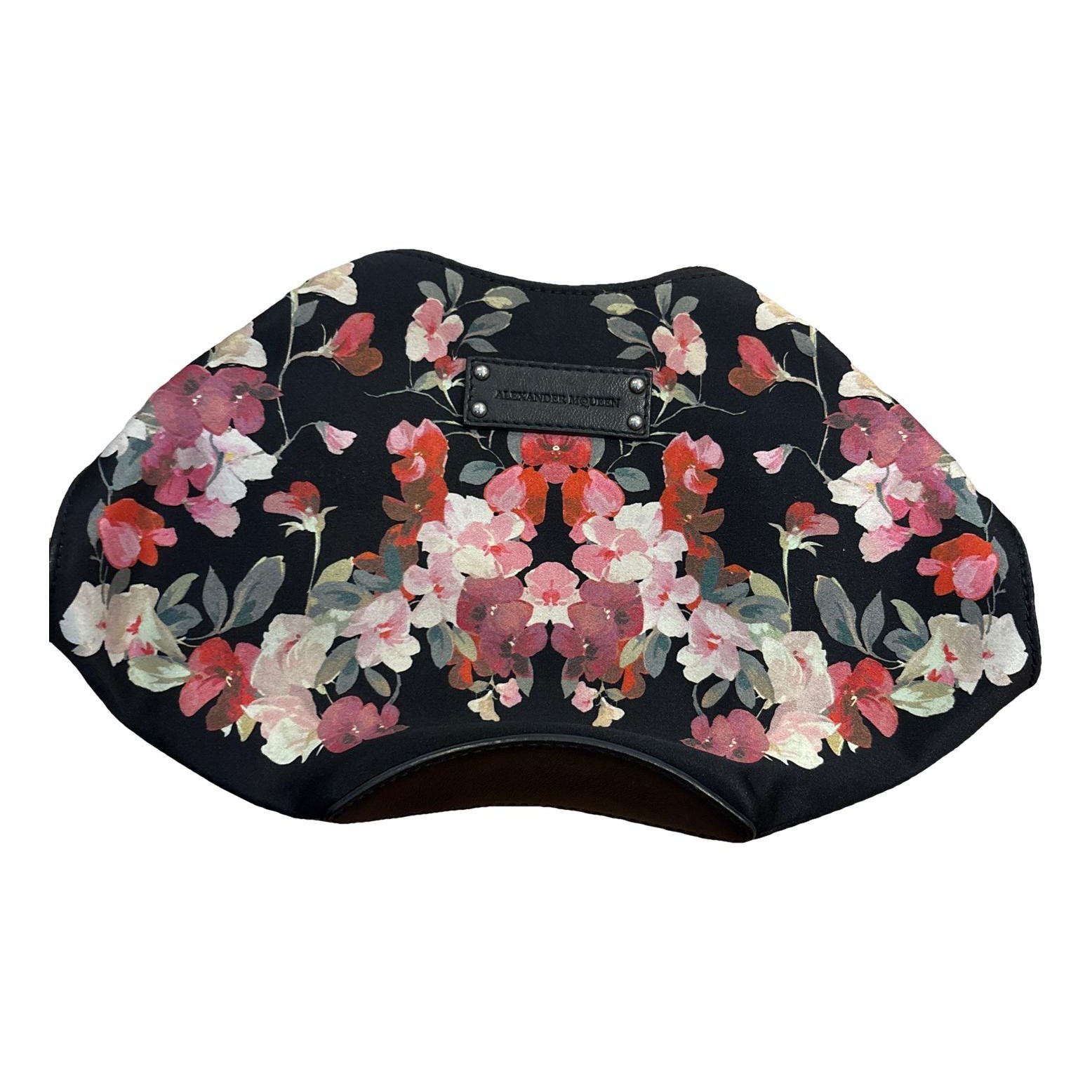 Manta cloth clutch bag