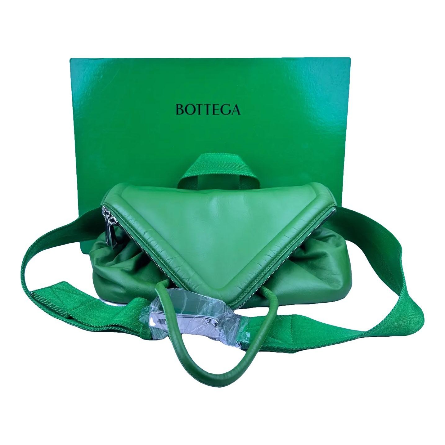 Beak leather handbag