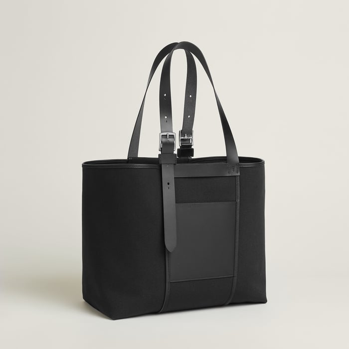 Noir Etriviere Pocket 35 Bag