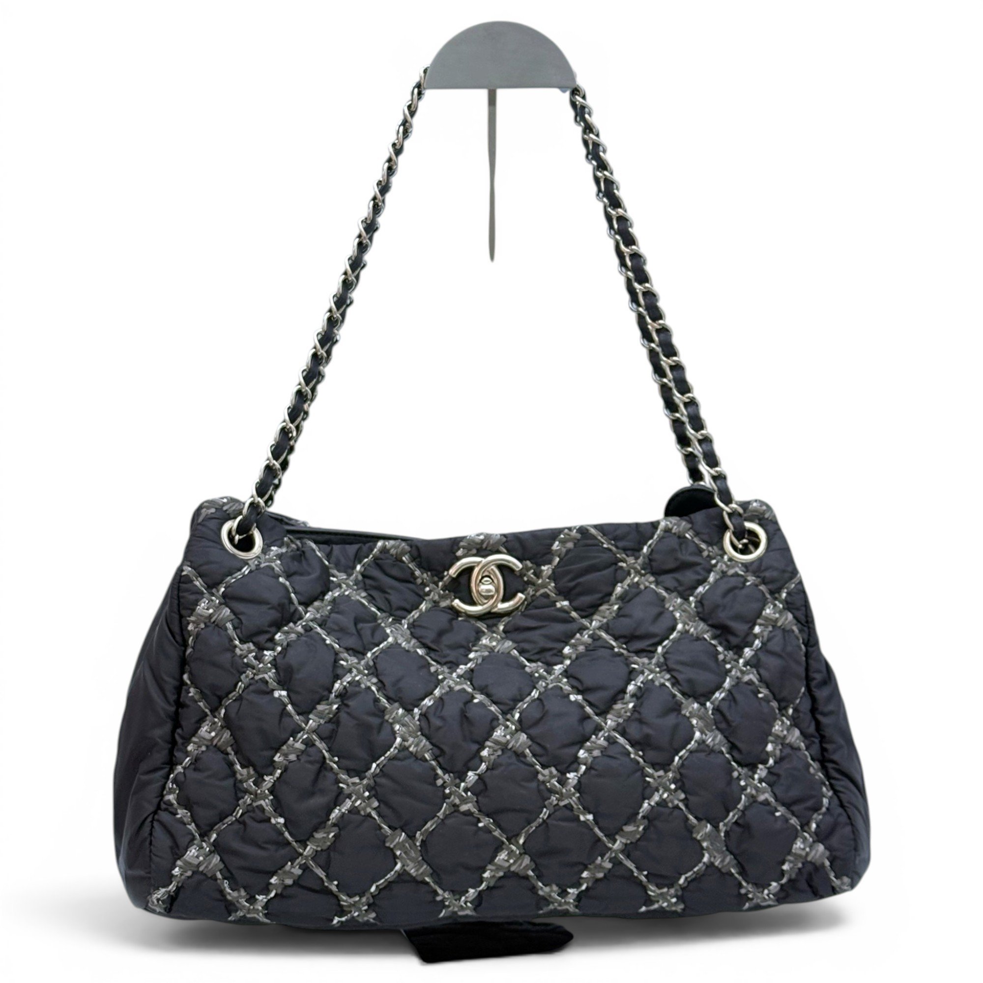 Cocoon cloth handbag