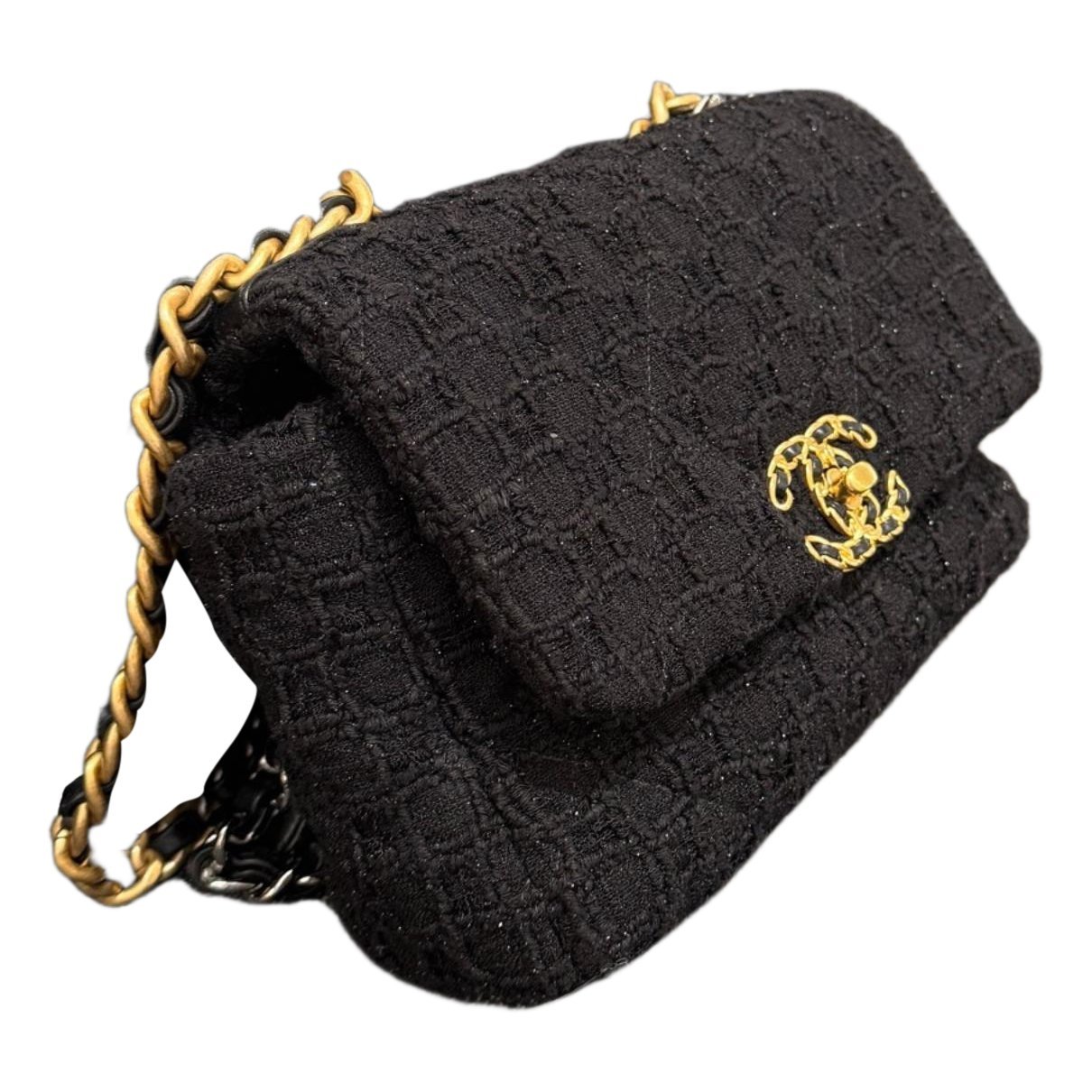 Timeless/Classique leather crossbody bag