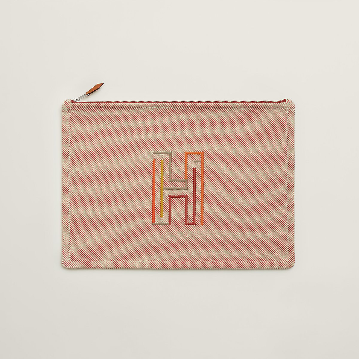 Hermès フラットポーチ 刺繍入り 《Hラビリンス》 GM テラコッタ