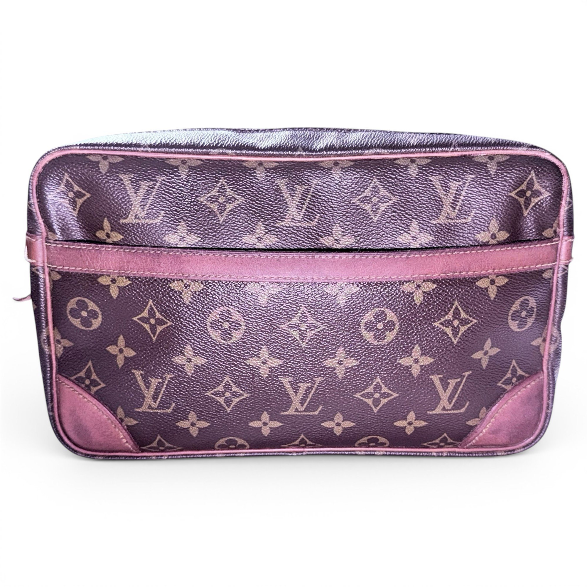 Leather clutch bag