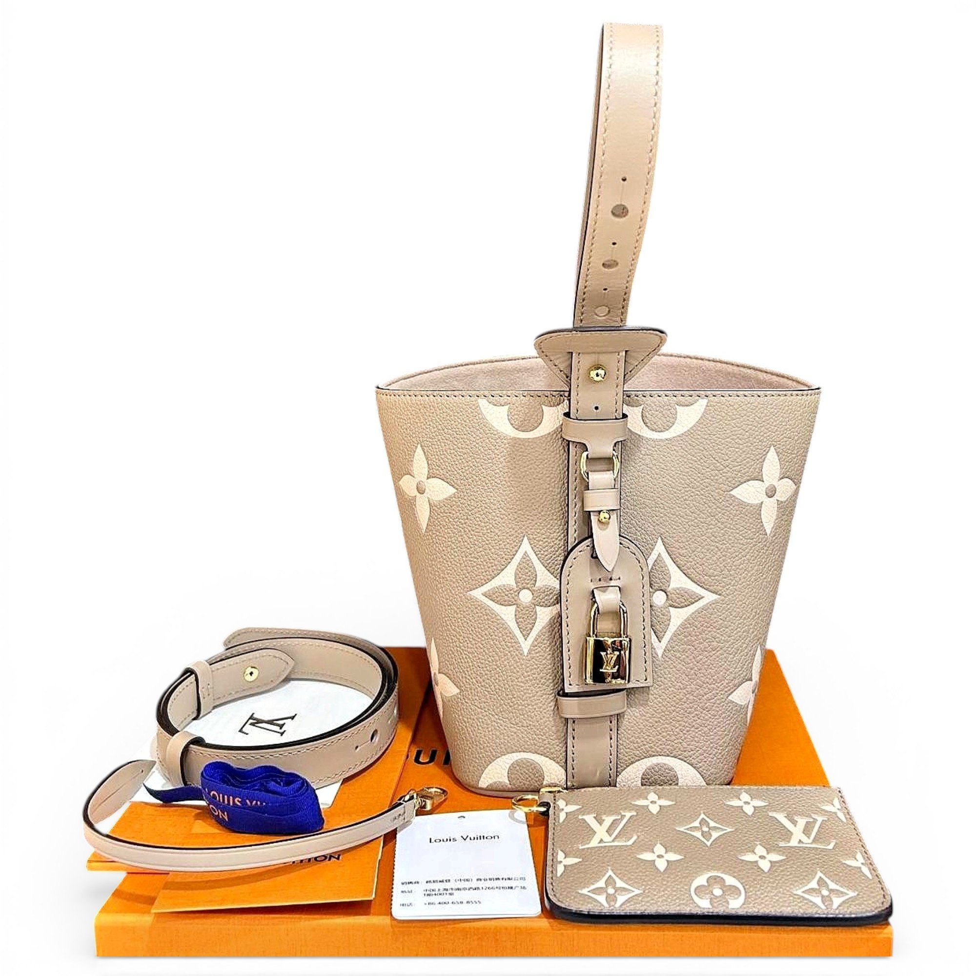 Leather handbag