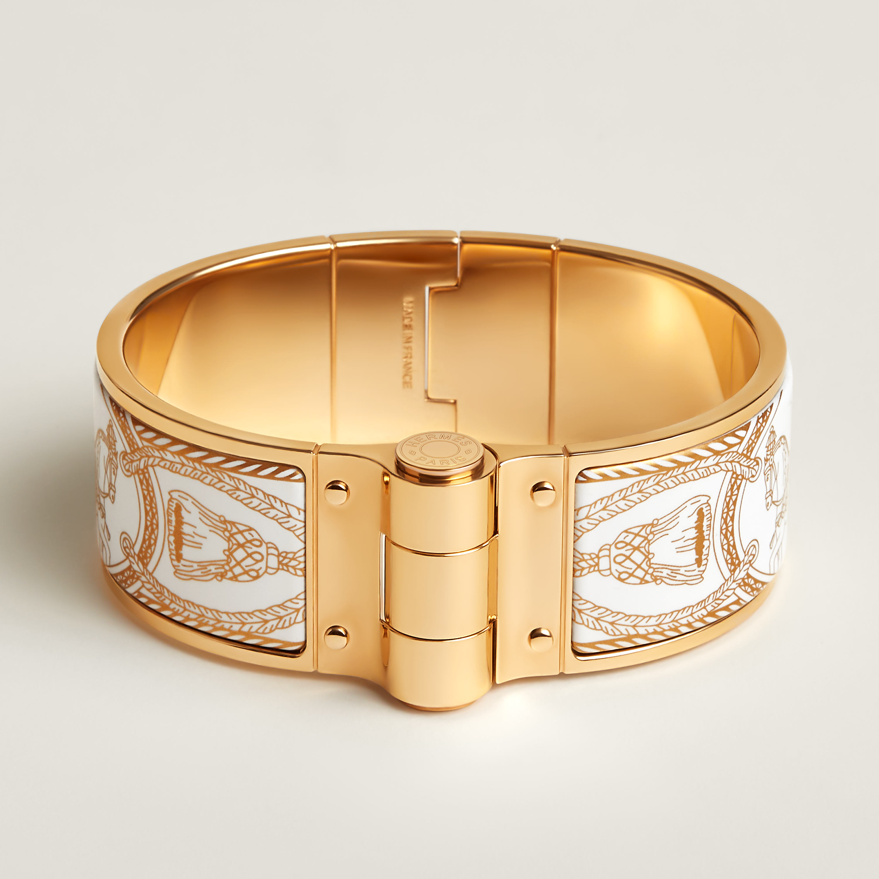 Grand Apparat hinged bracelet