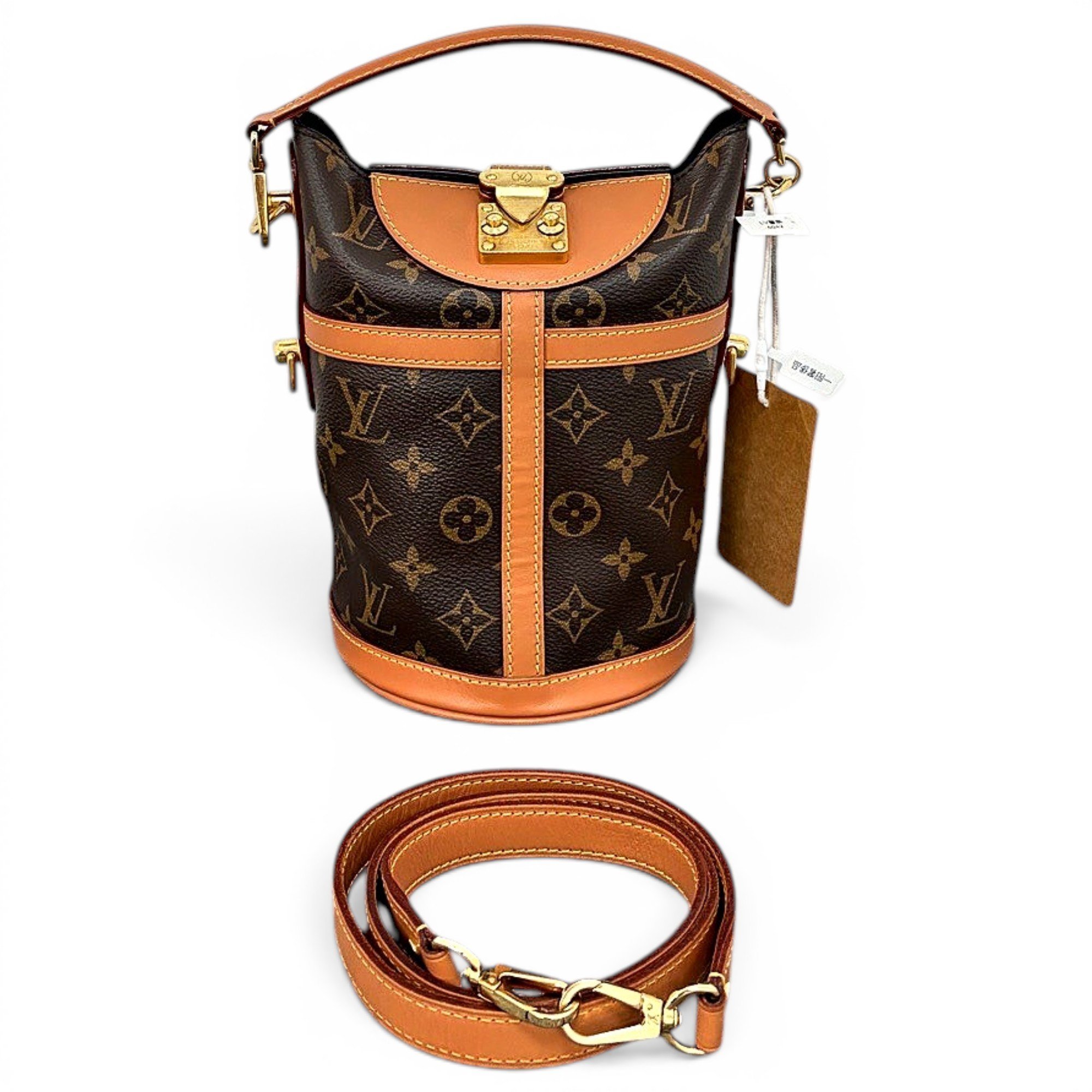 Duffle leather handbag