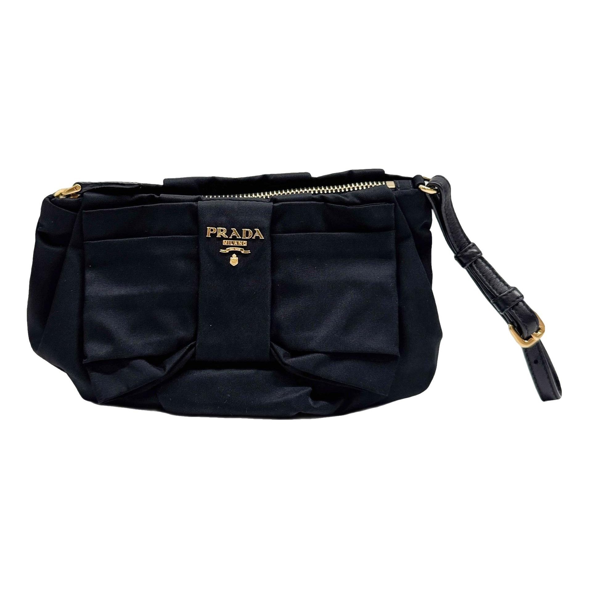 Ribbon clutch bag