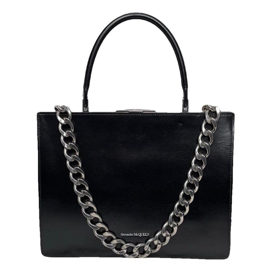 Knuckle leather handbag