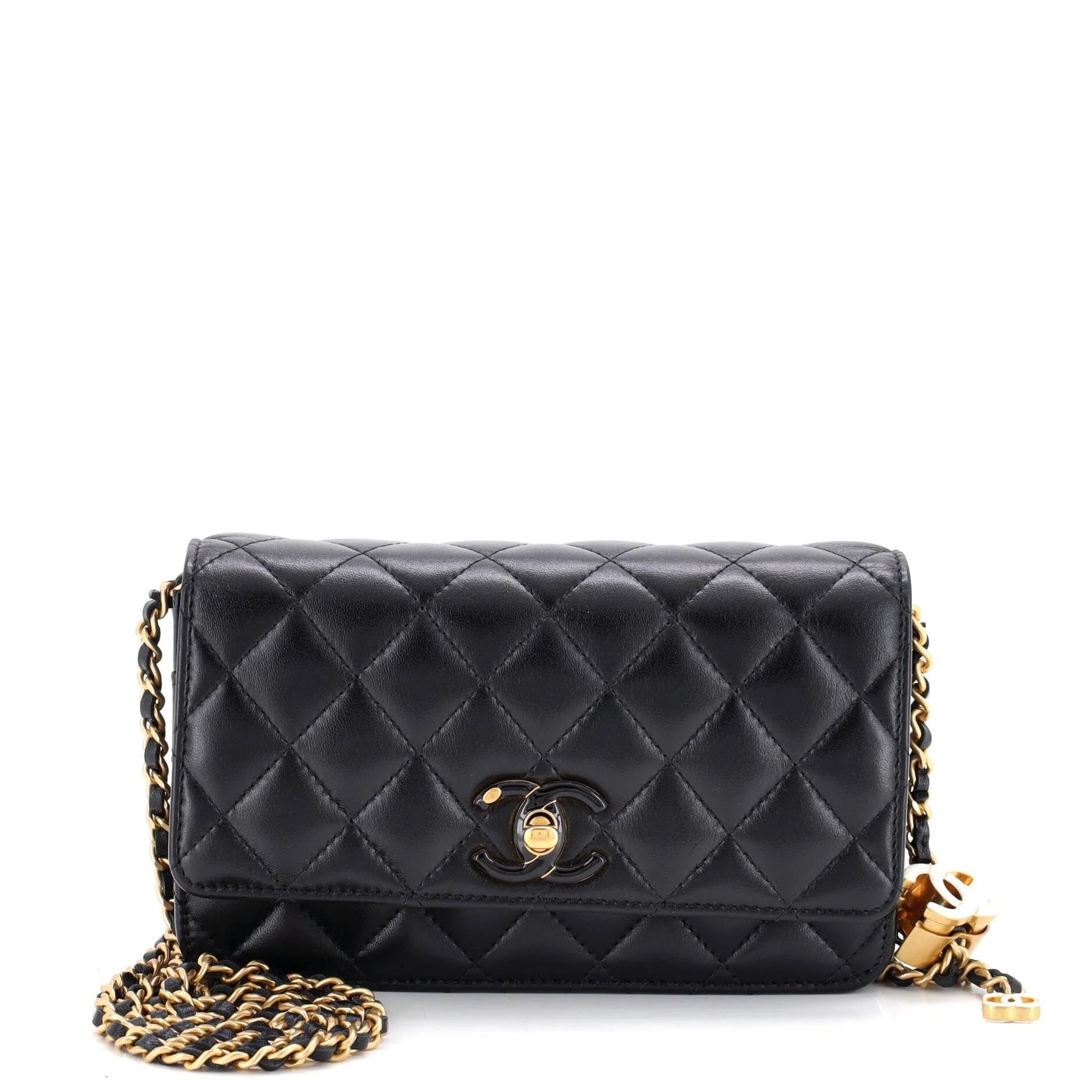 Wallet On Chain leather crossbody bag