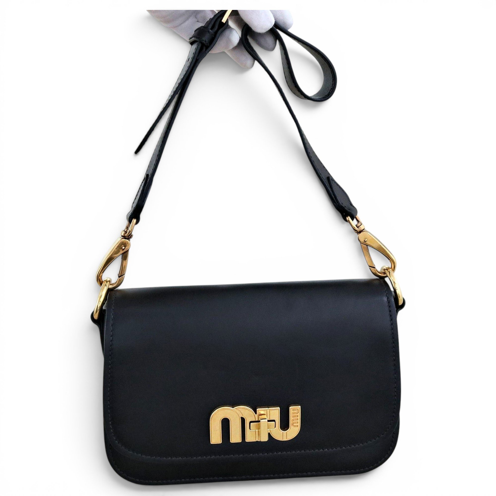 Leather crossbody bag