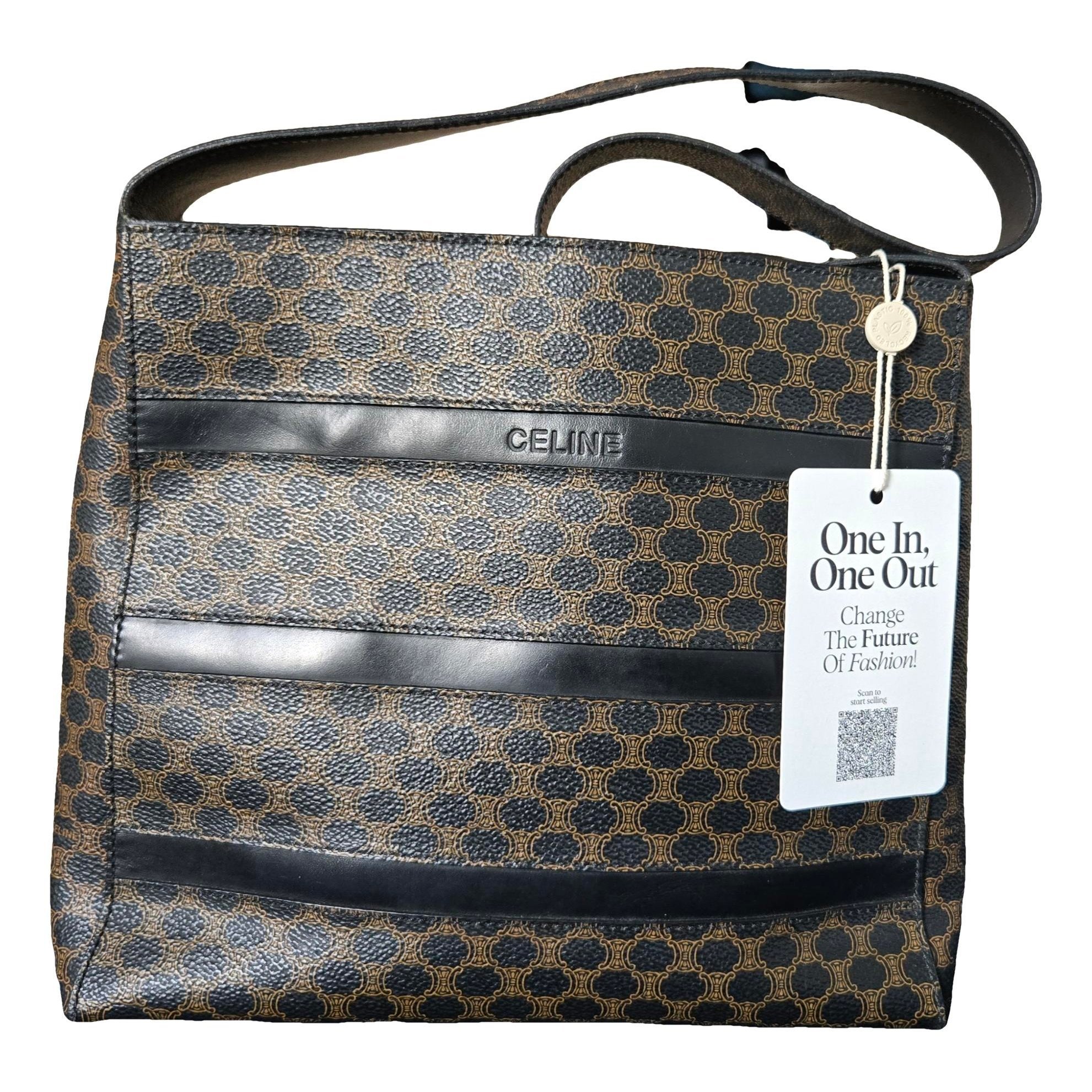 Gusset cloth handbag
