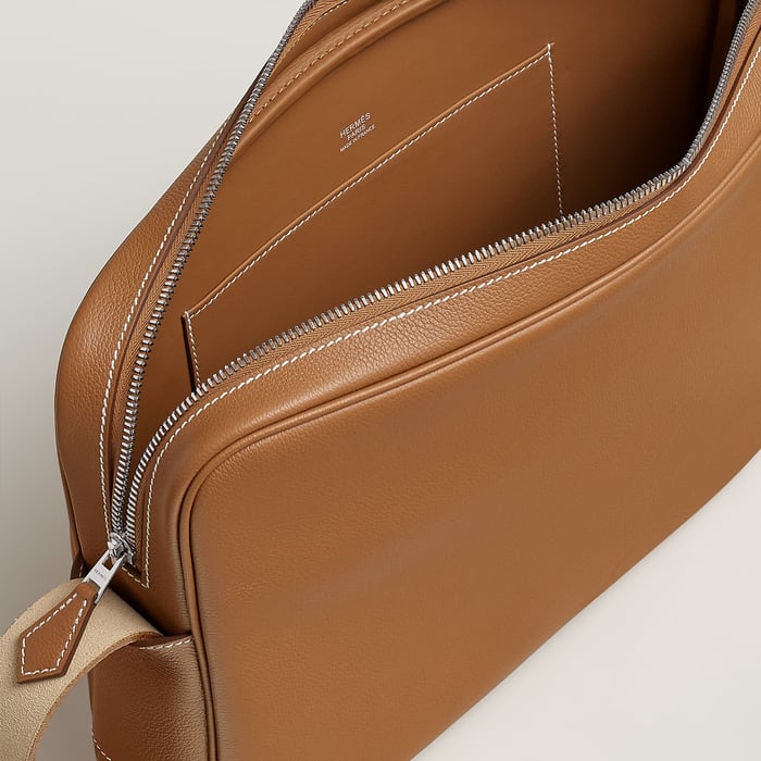 Etriviere Messenger Bag