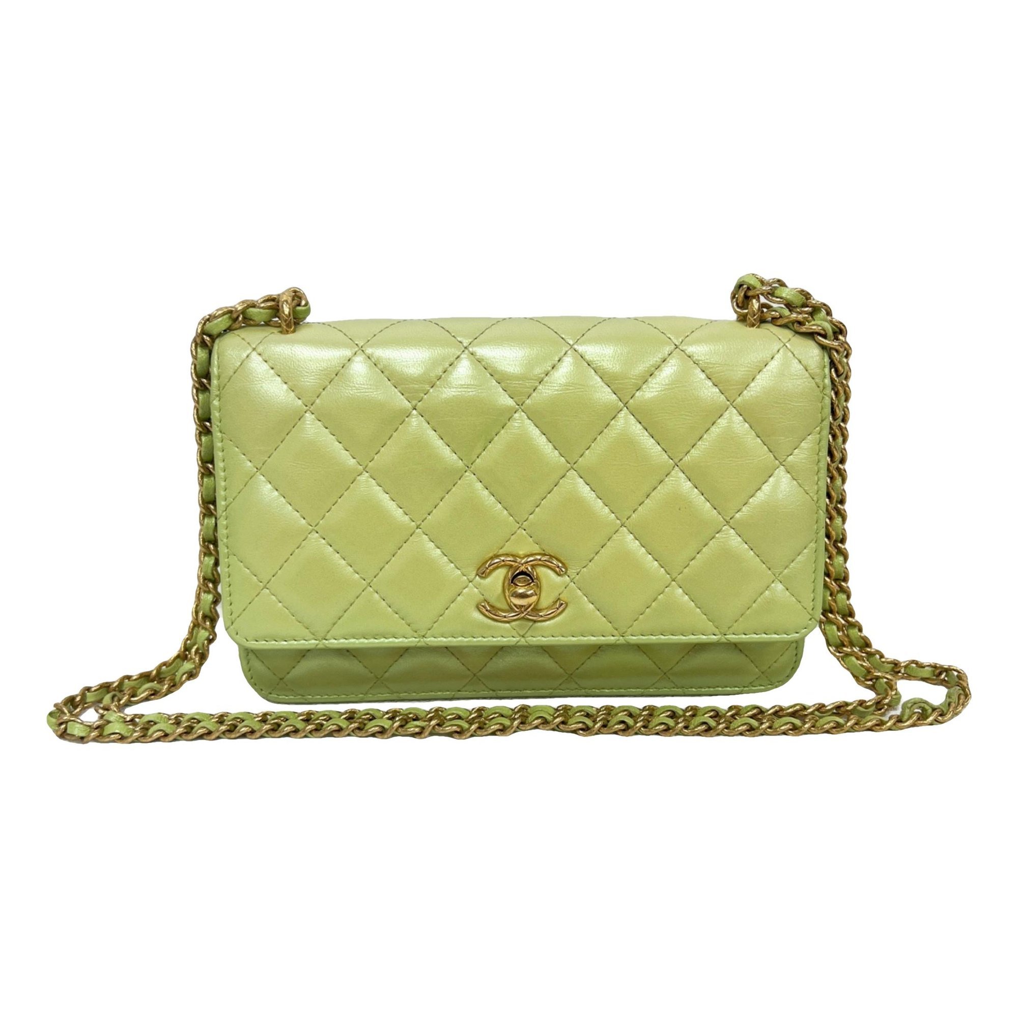 Wallet On Chain Timeless/Classique leather crossbody bag