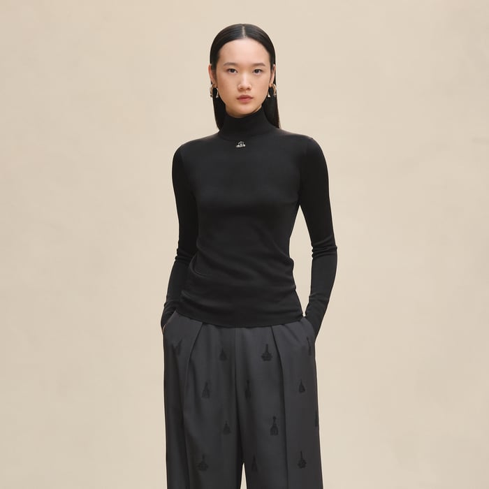 Noir Long-sleeve Sweater