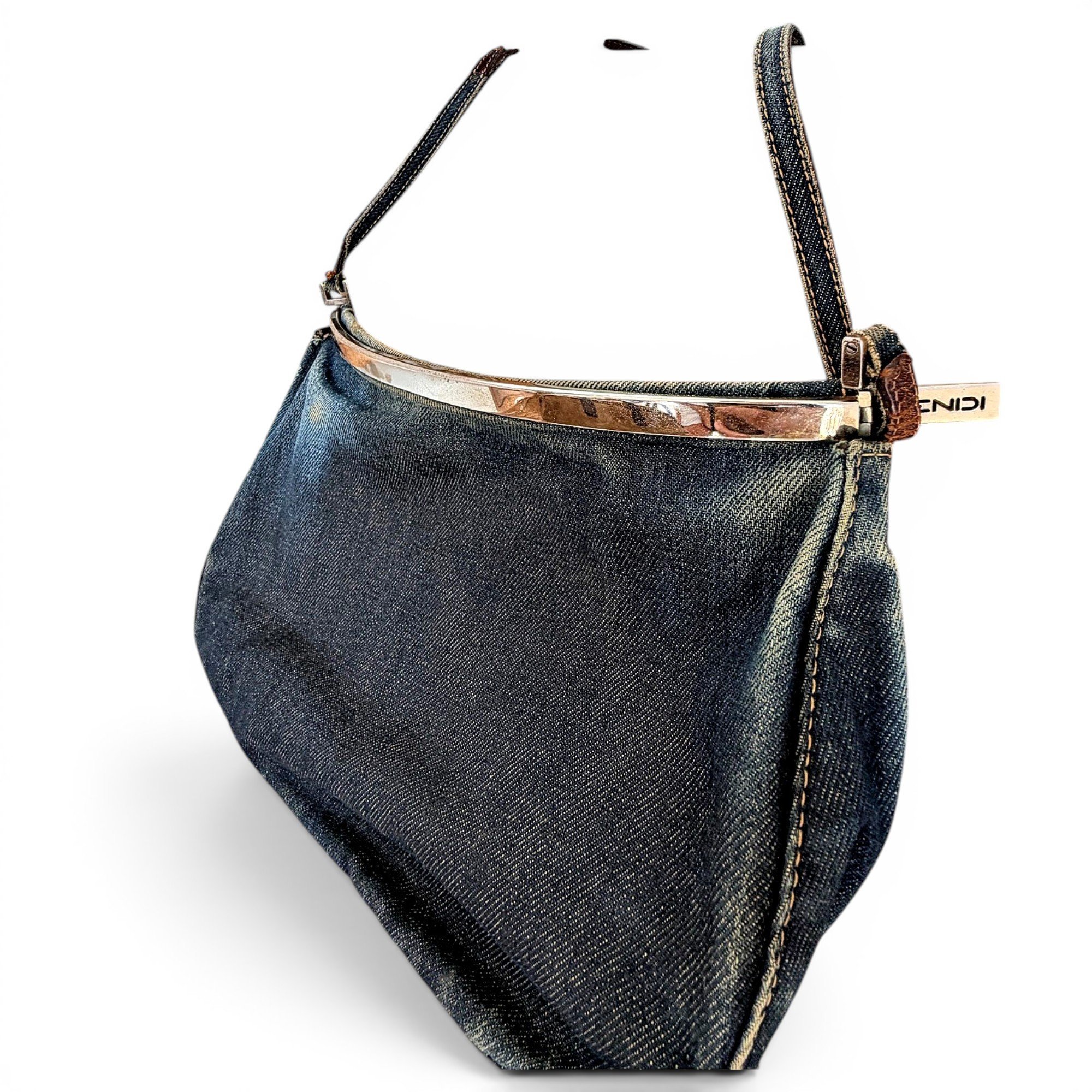 Baguette handbag