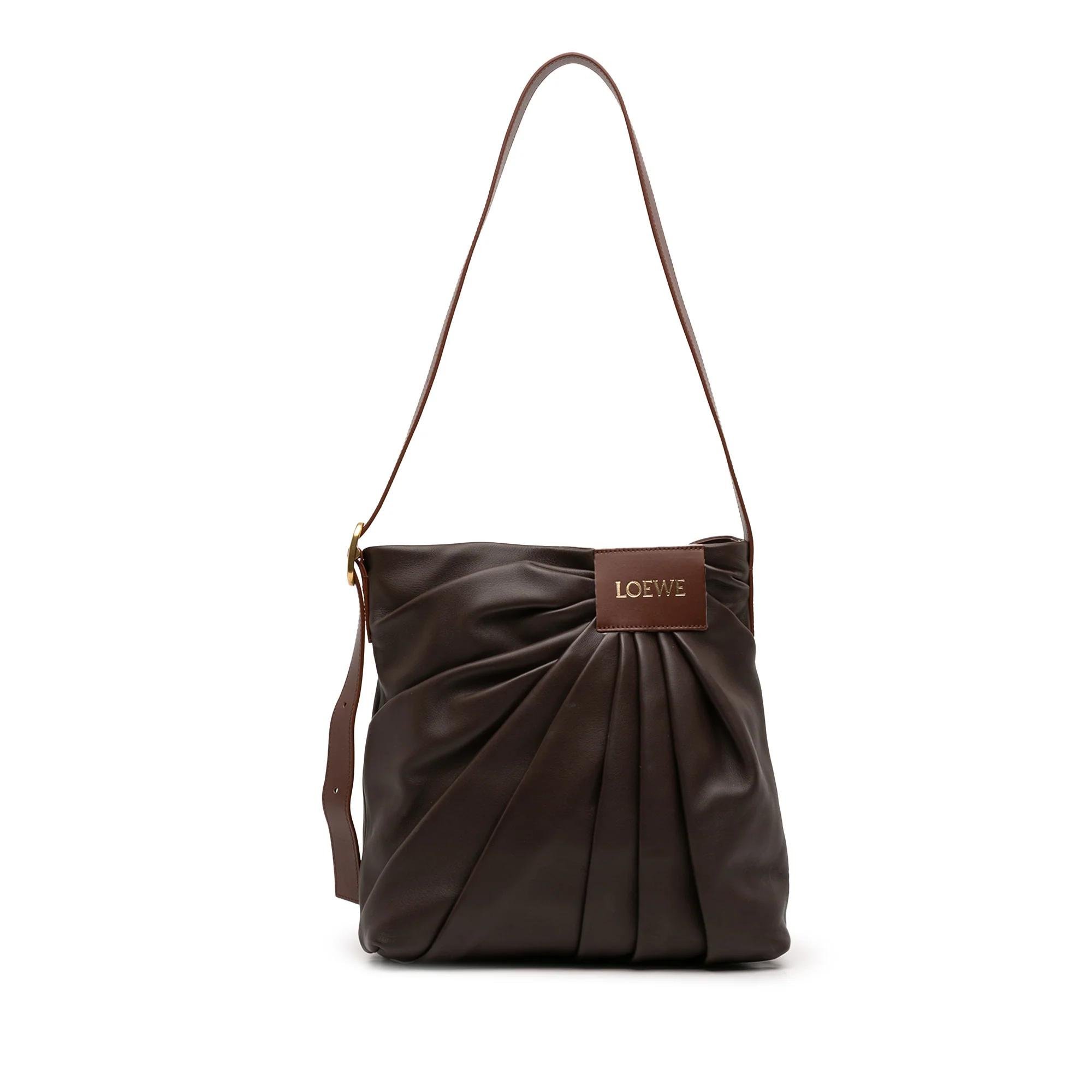 Leather tote