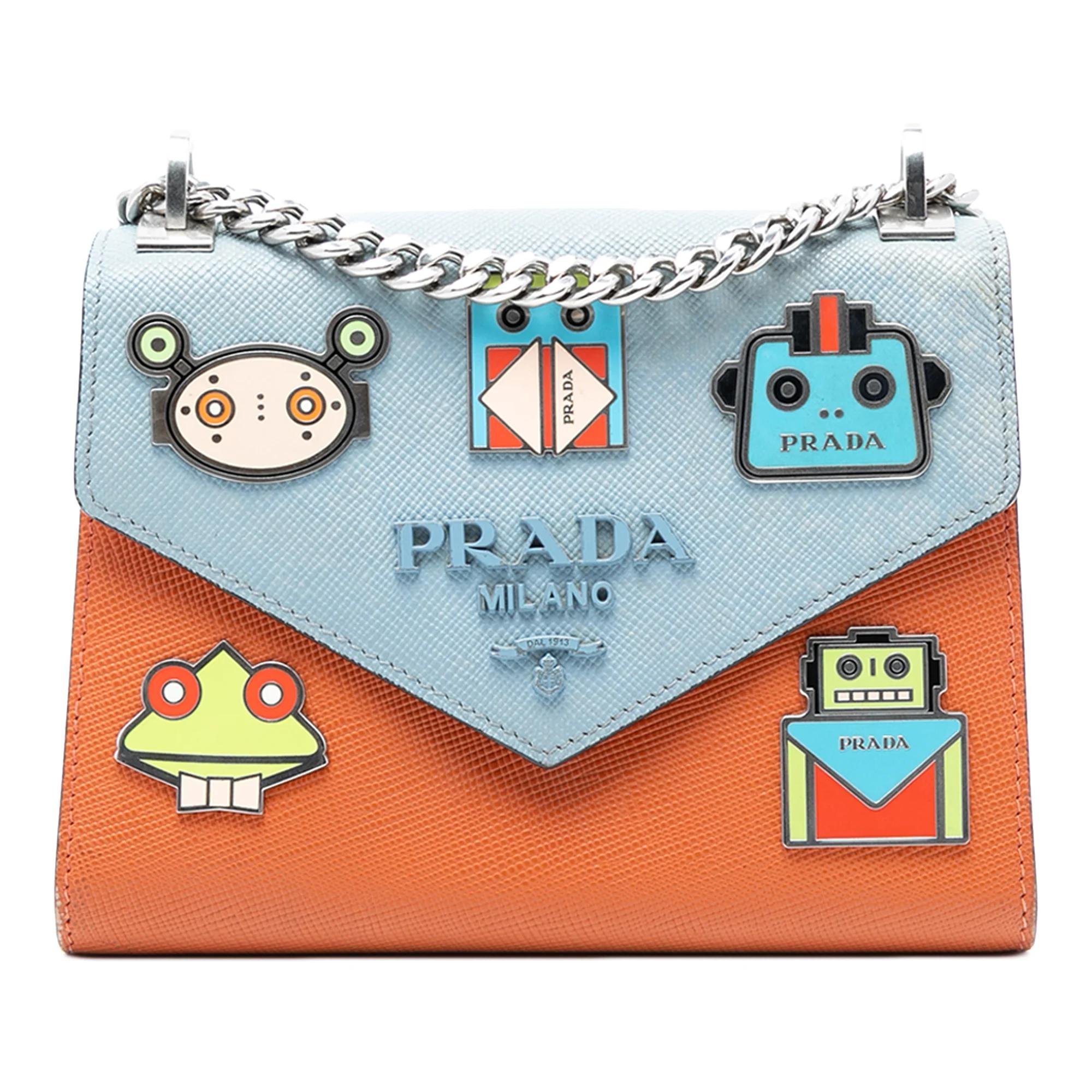 Monochrome leather crossbody bag