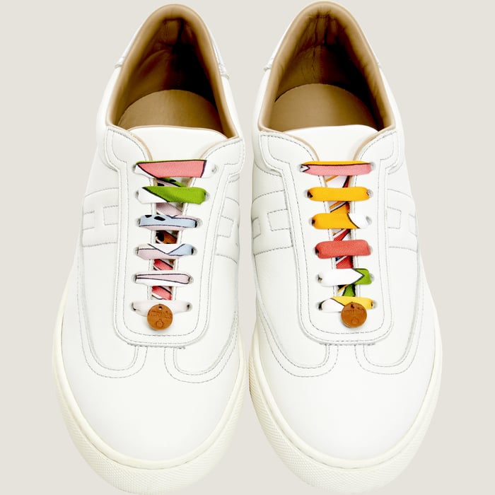 Random Shoelaces
