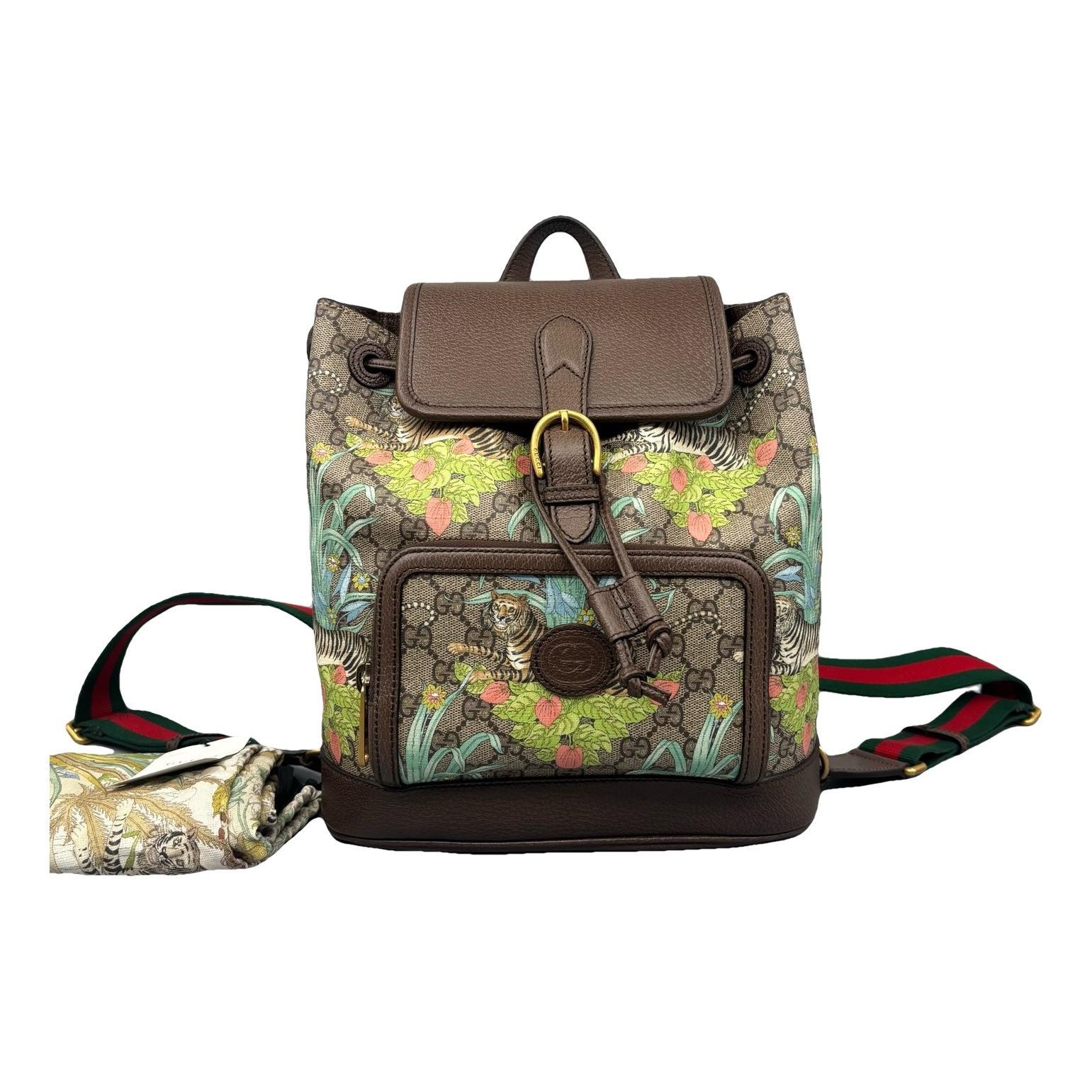 Cloth backpack
