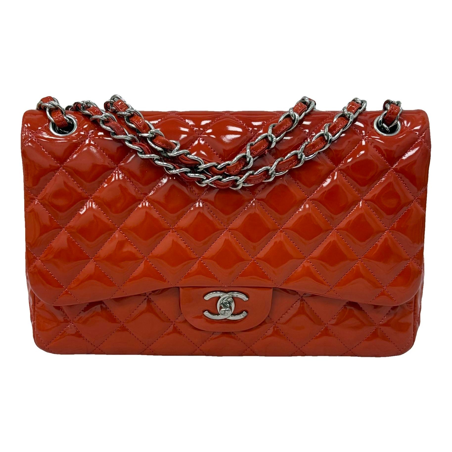 Timeless/Classique patent leather handbag