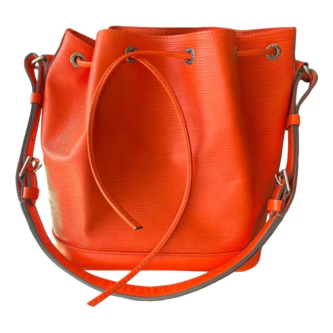 NéoNoé BB leather crossbody bag