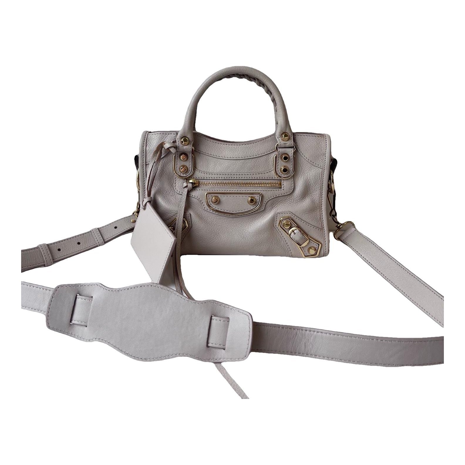 City leather handbag