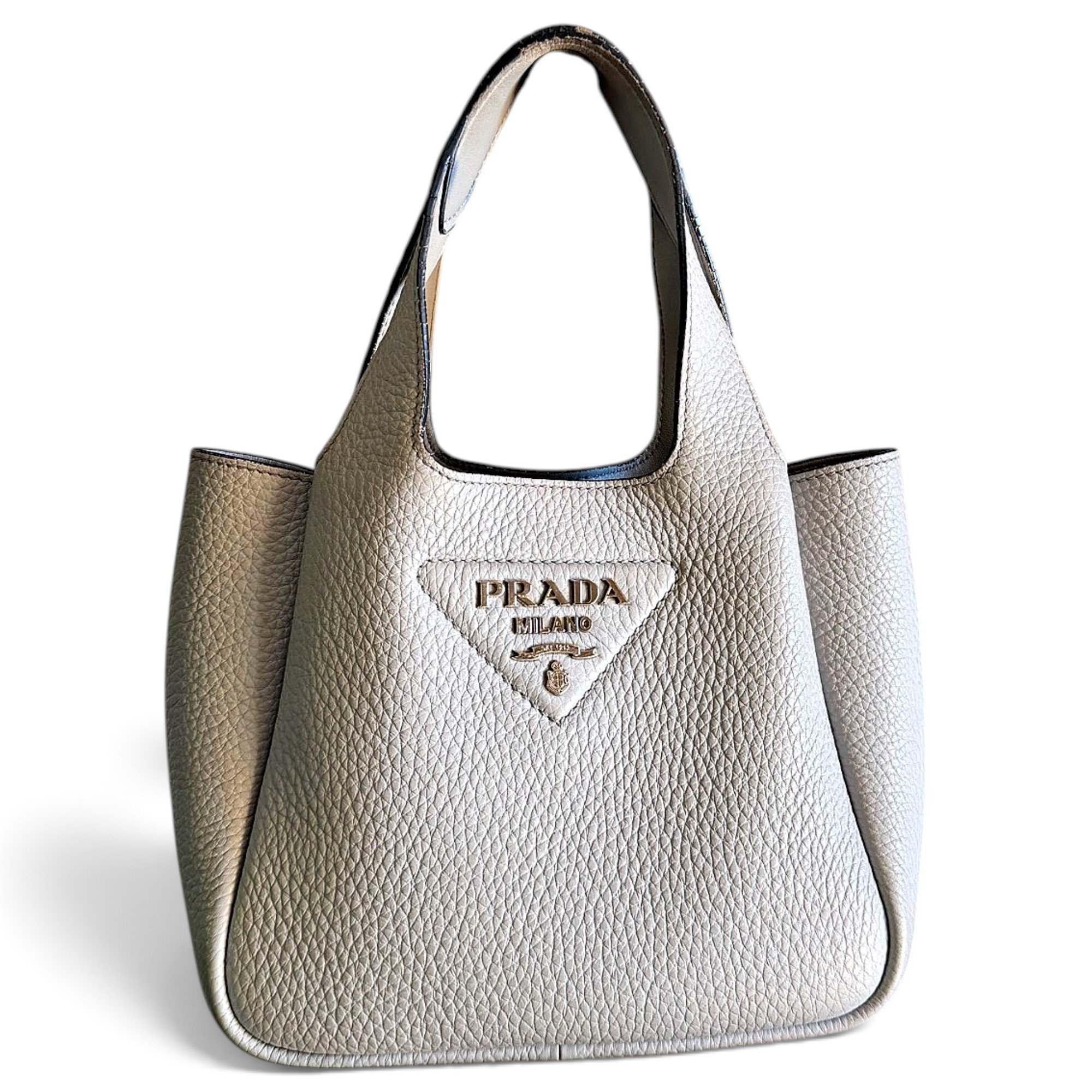 Triangle leather handbag