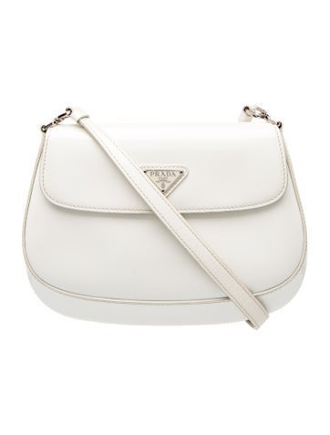 Enameled Metal Triangle Cleo