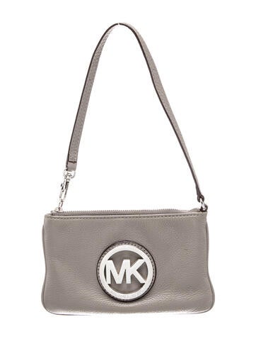 Signature Shoulder Bag
