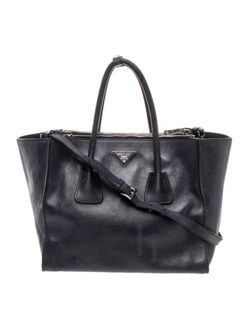 Vitello Daino Leather Top Handle Bag