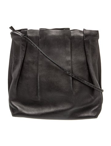 Leather Wander Pleated Bag