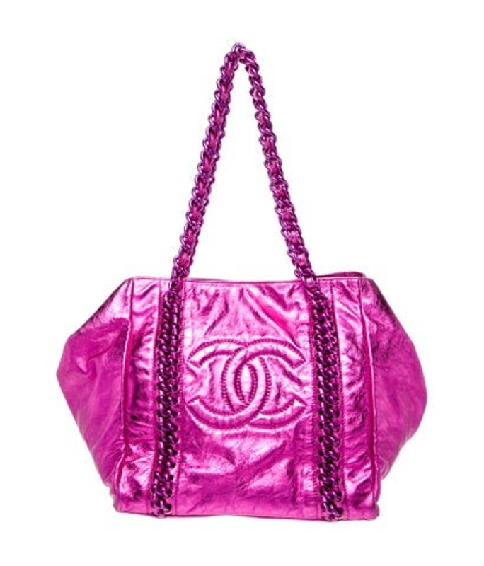 Chanel Modern Chain E W Tote