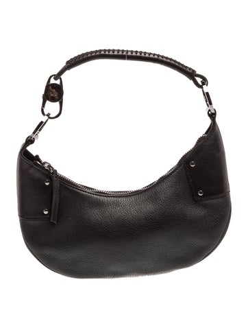 GG Canvas Shoulder Bag