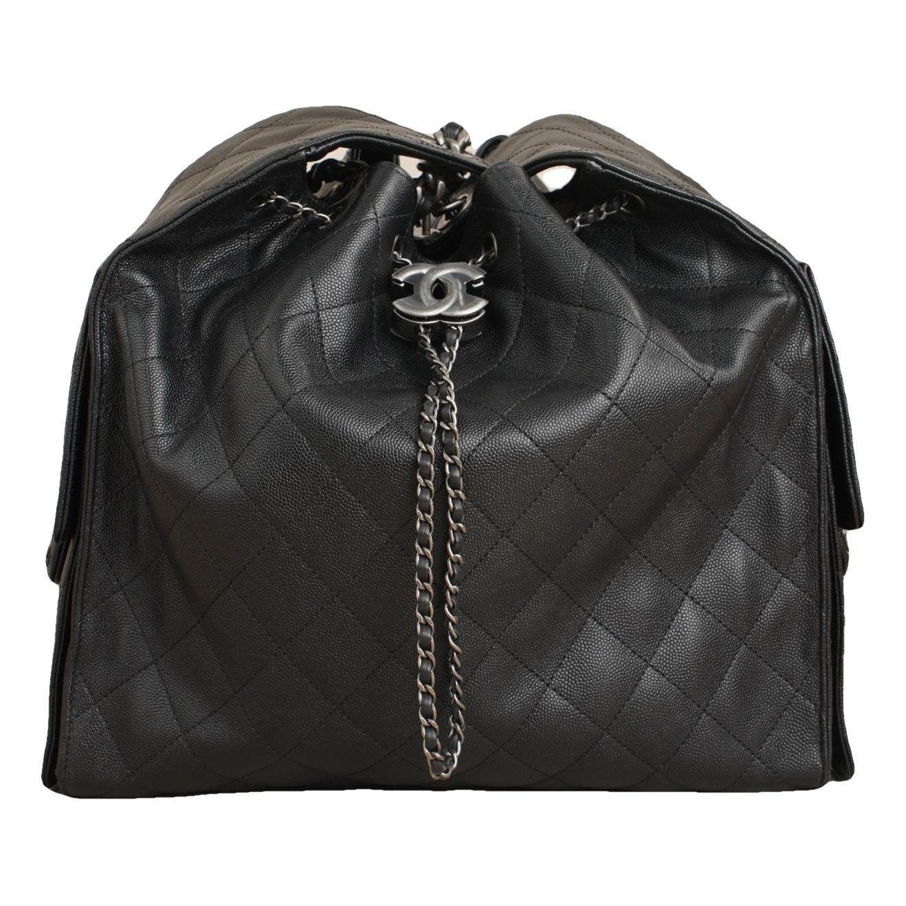 Chanel 25 leather bag
