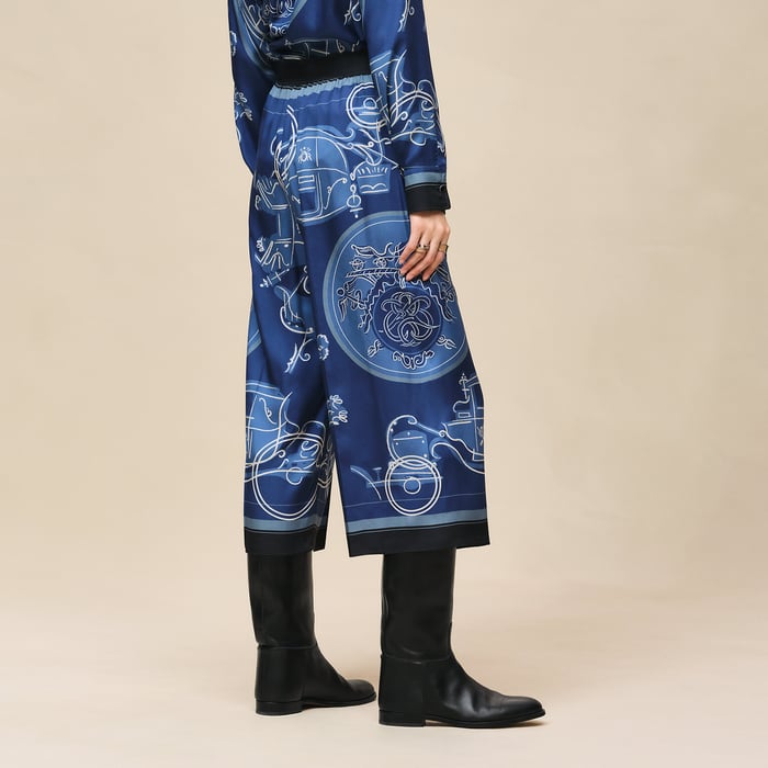 Bleu Lagune "Ex-libris a Main Levee" Short Pants