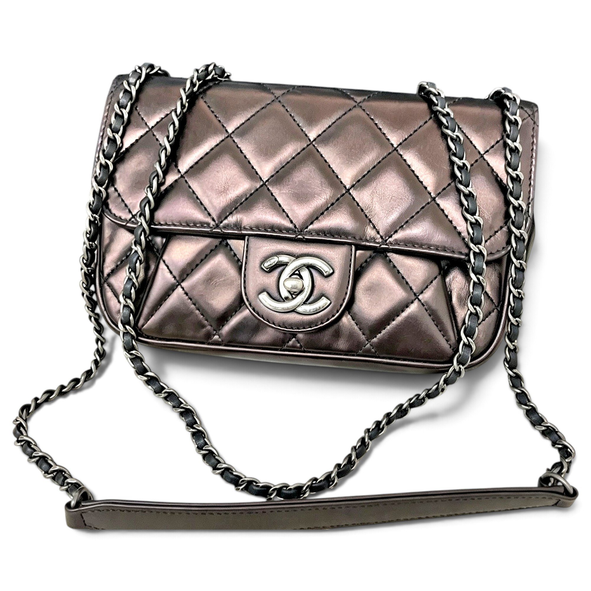 Timeless/Classique leather crossbody bag