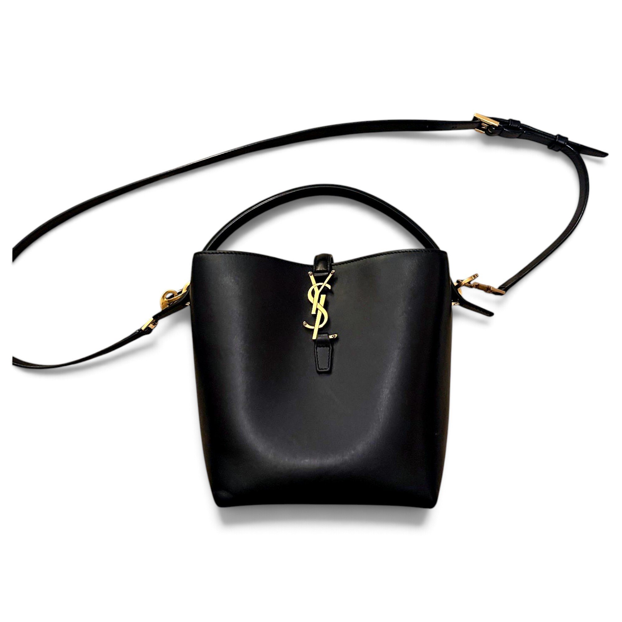 Le 37 leather bag