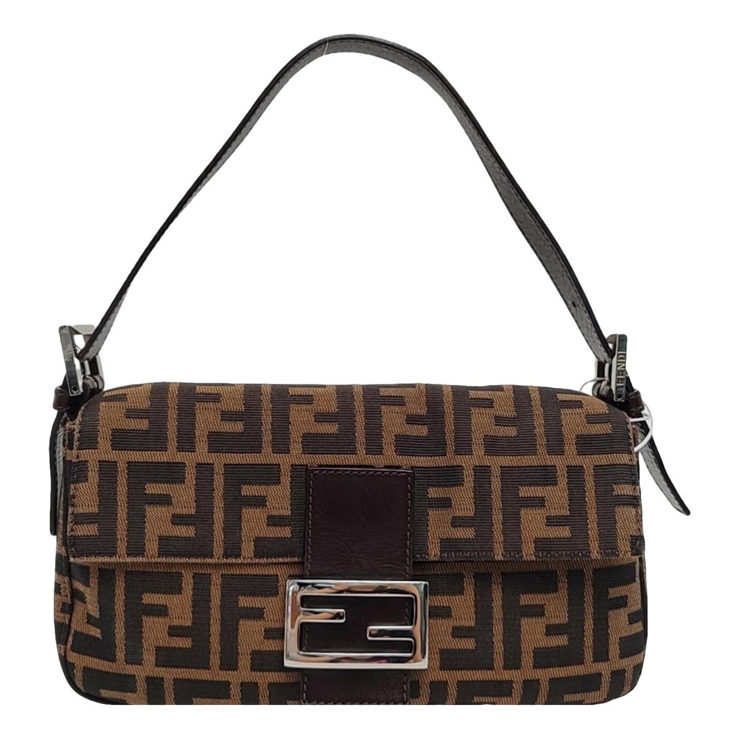Baguette cloth handbag