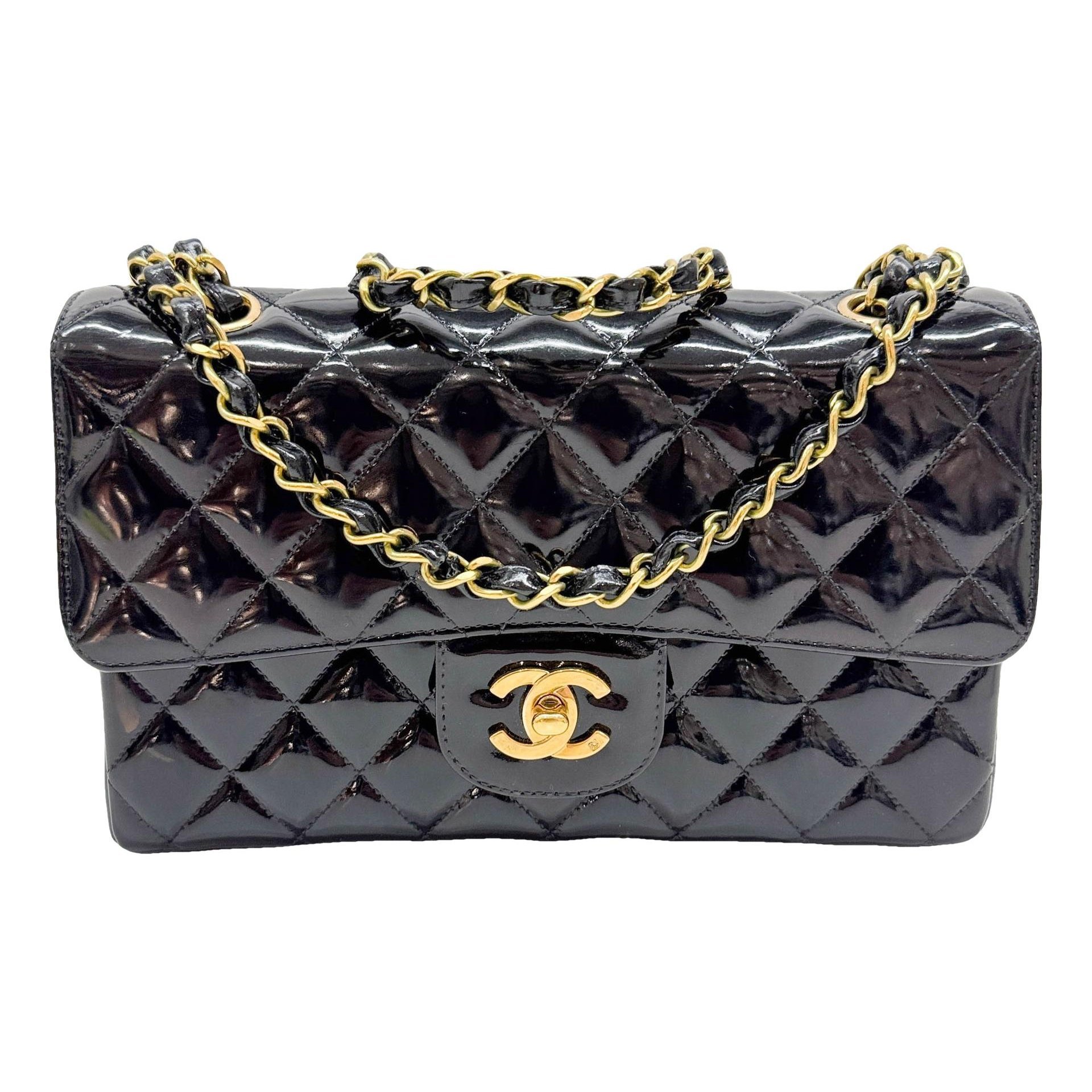 Timeless/Classique patent leather handbag