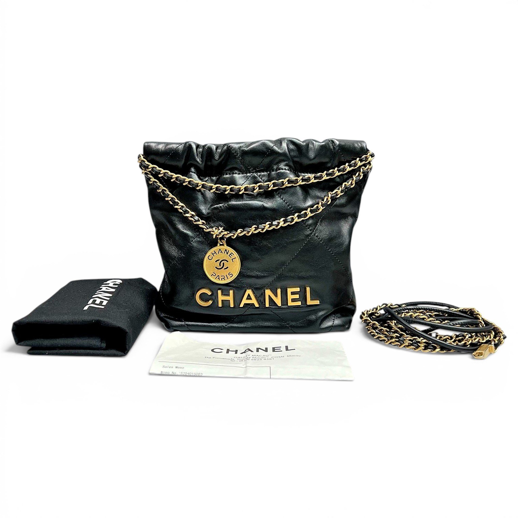 Chanel 22 leather handbag