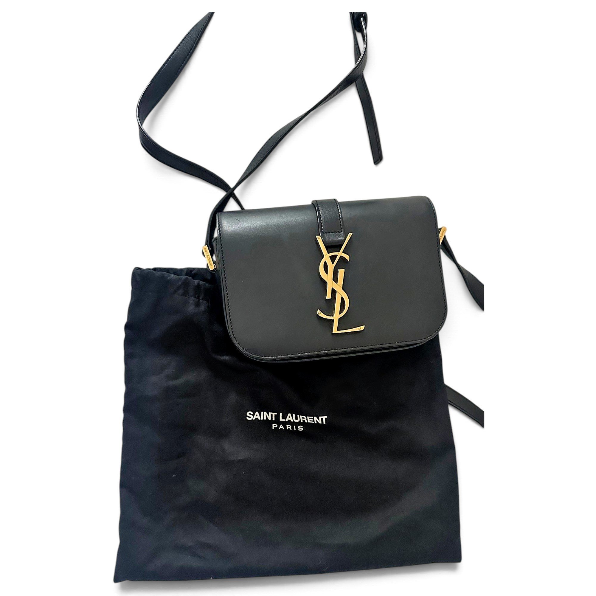 Leather clutch bag