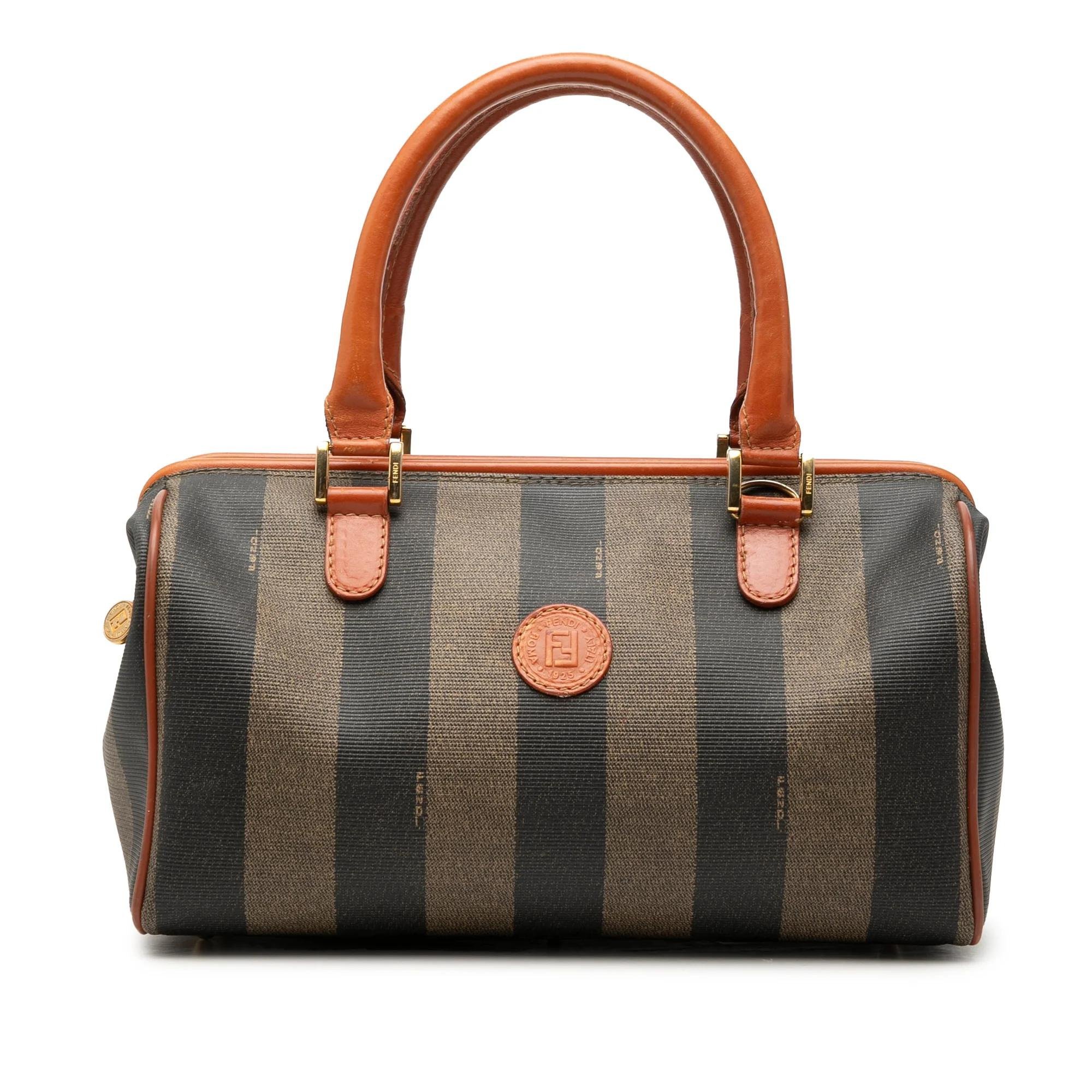 Pocket leather bag
