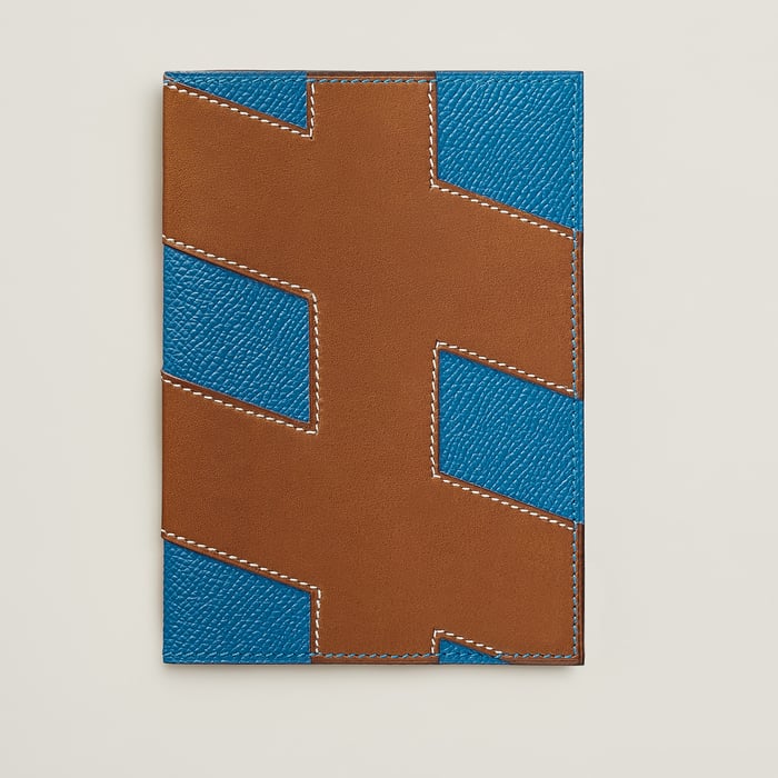 H-tag Passport Holder