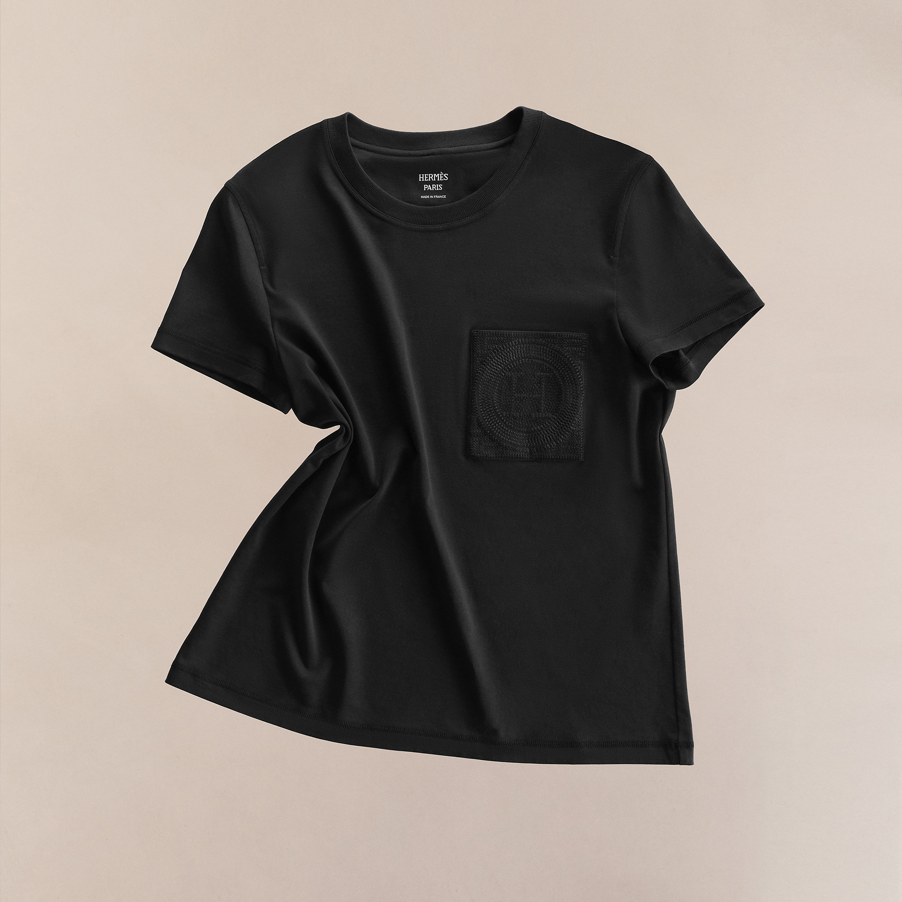 T-shirt droit poche brodée