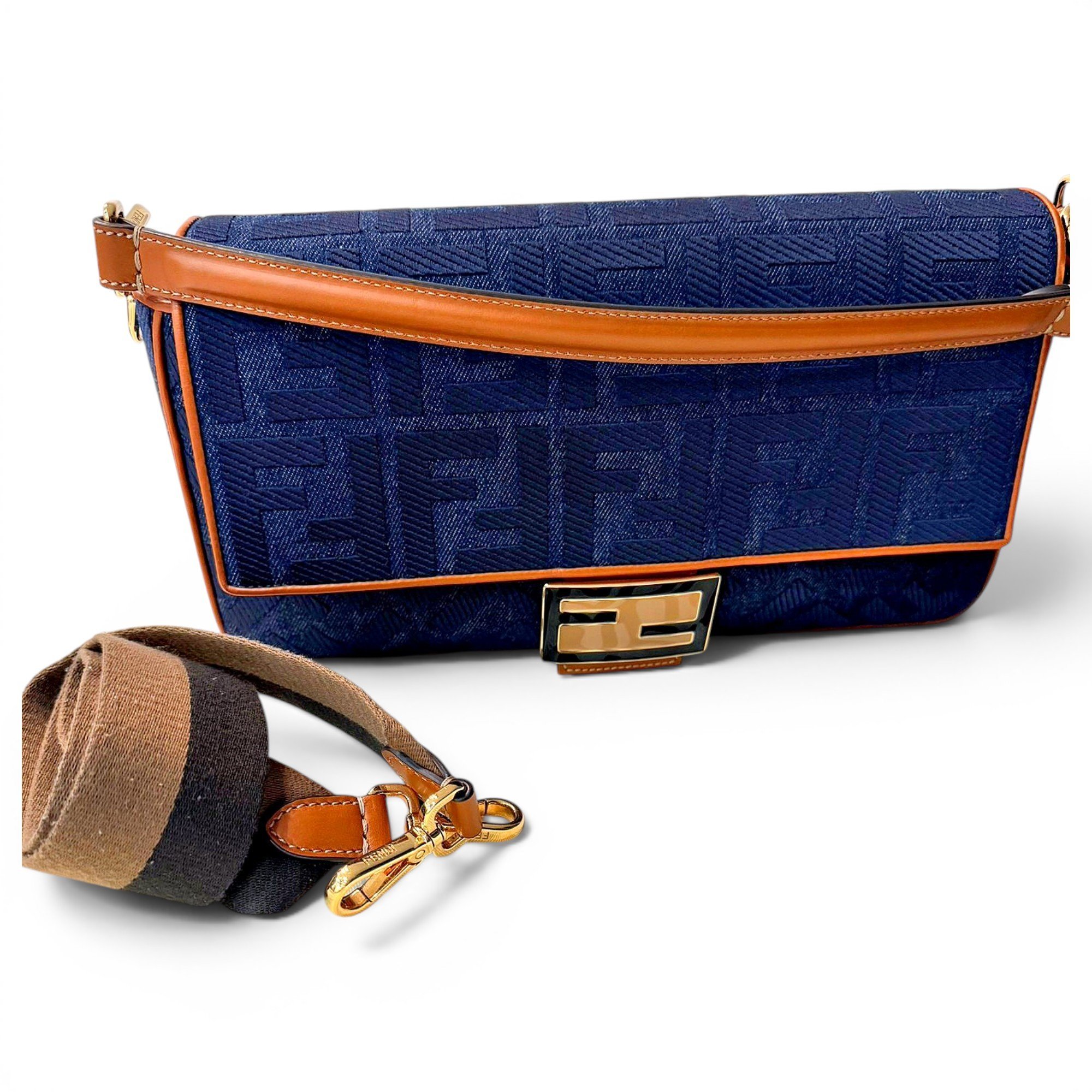 Baguette handbag
