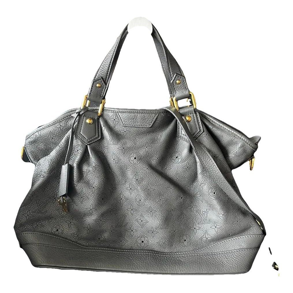 Stellar leather handbag