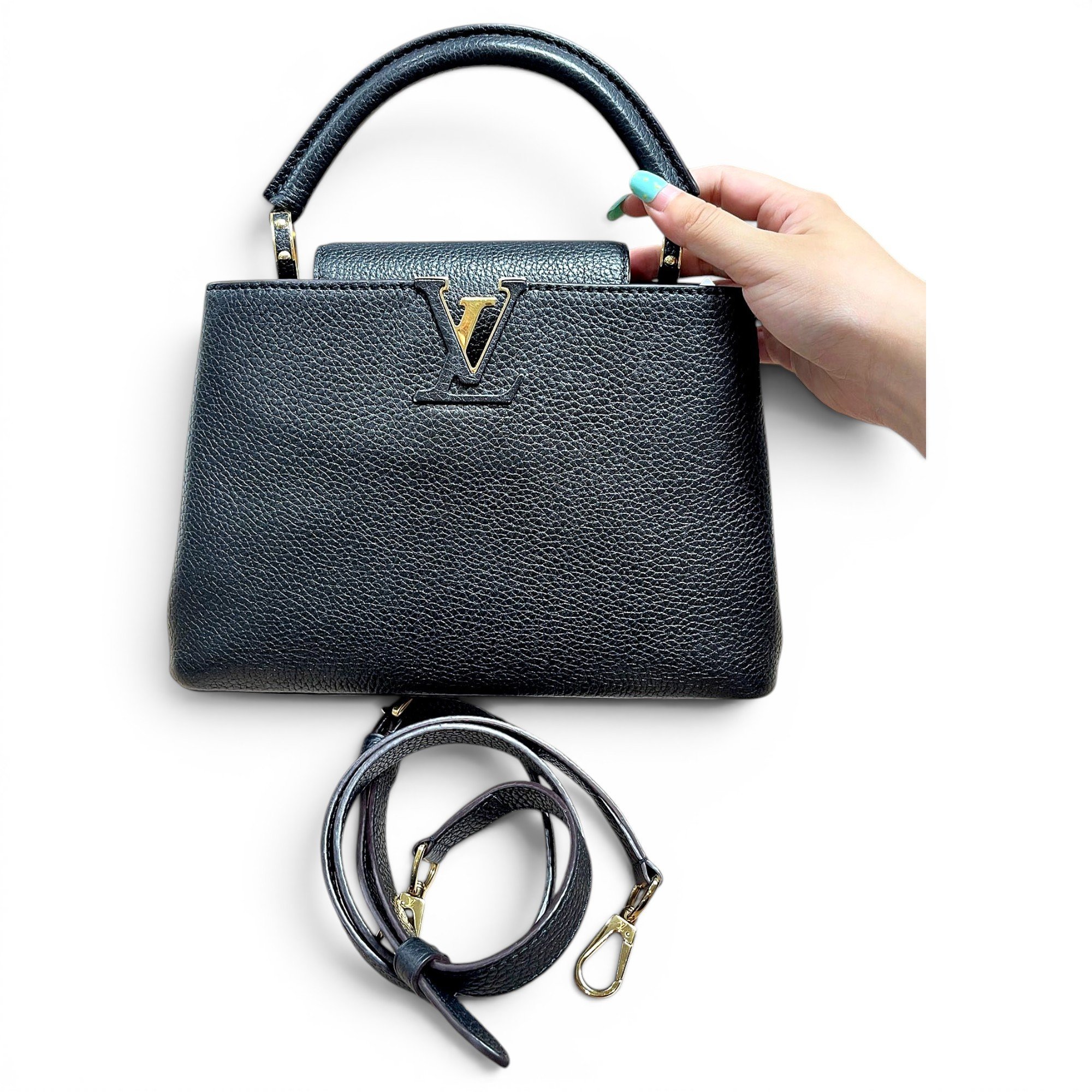 Capucines leather handbag