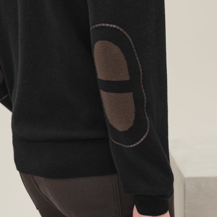 Noir Cashmere "Maillon Chaine d'Ancre" V-neck Sweater